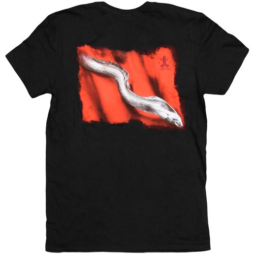 Diver down eel flag cool t-shirt.
